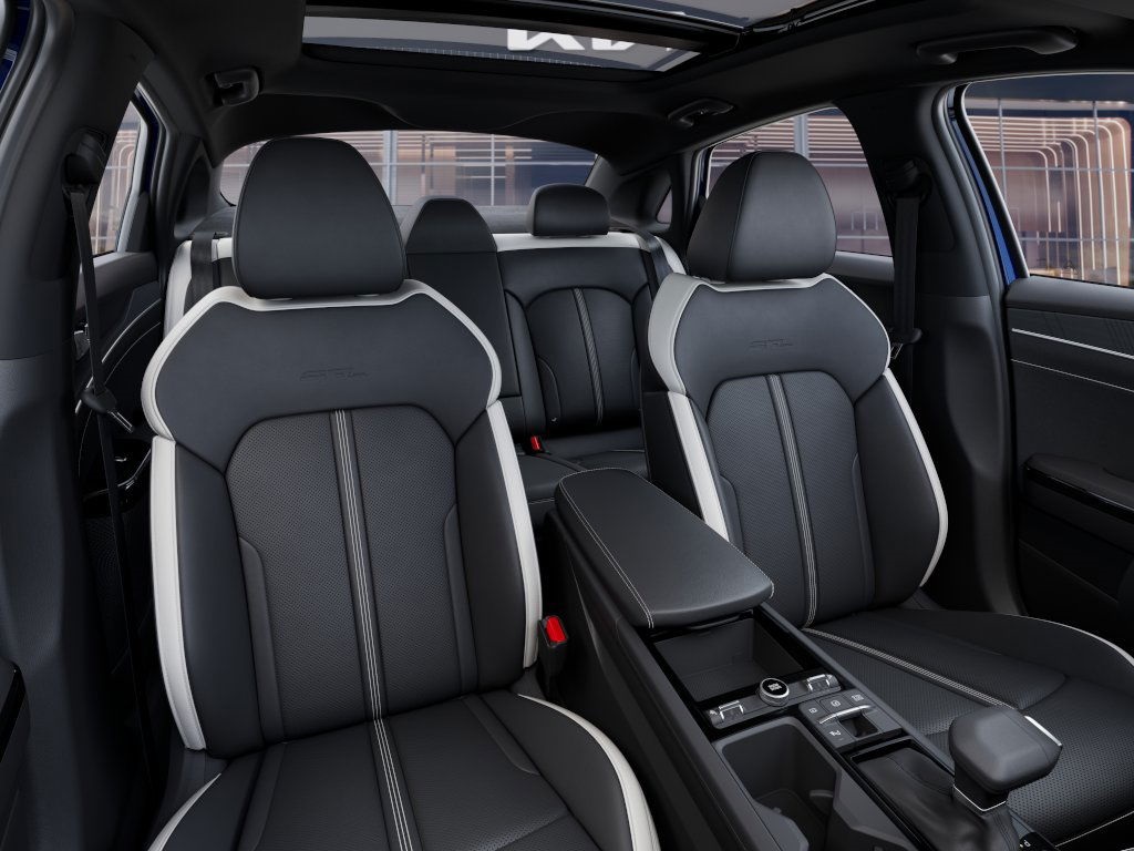 Vehicle image 15 of 27