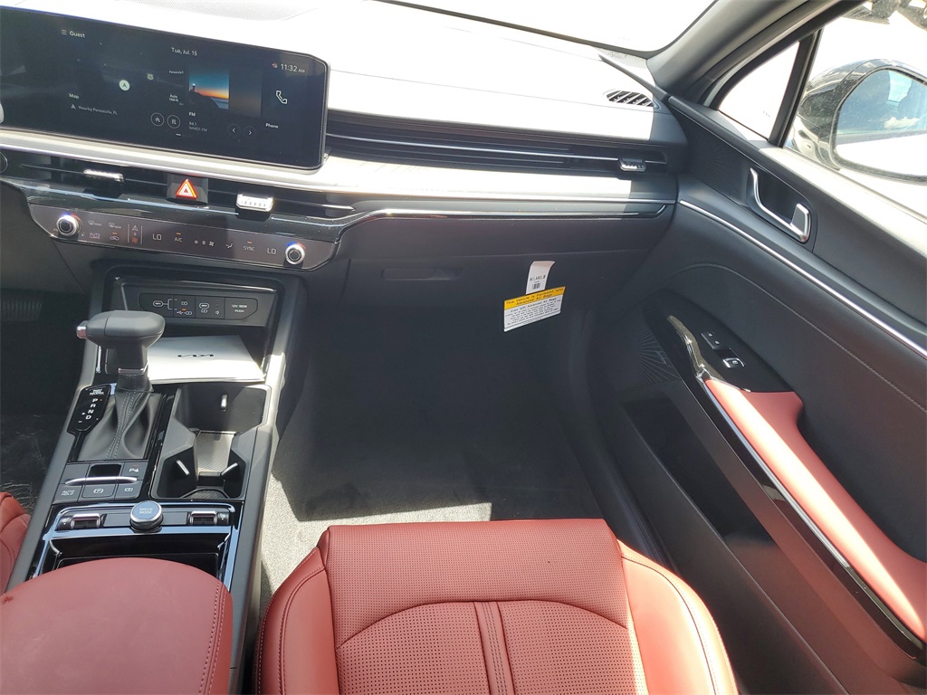 Vehicle image 13 of 30