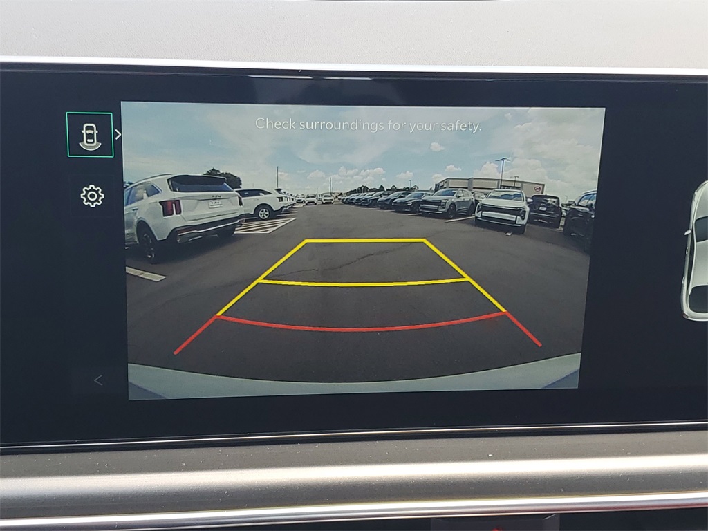 Vehicle image 17 of 30