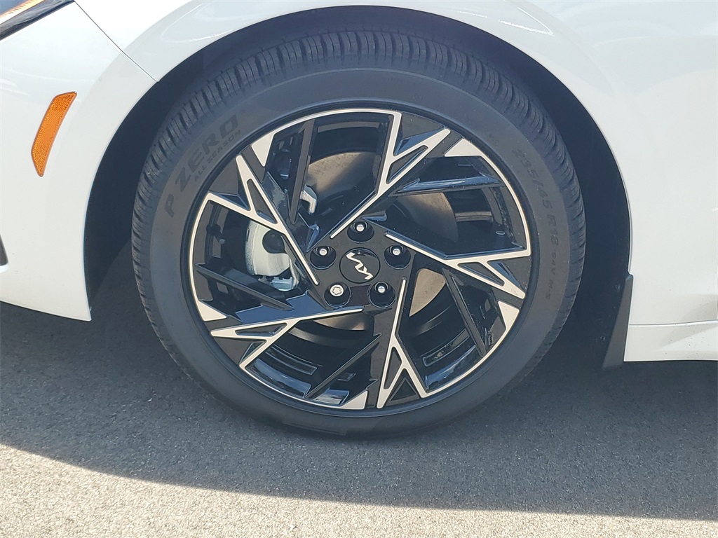Vehicle image 5 of 30