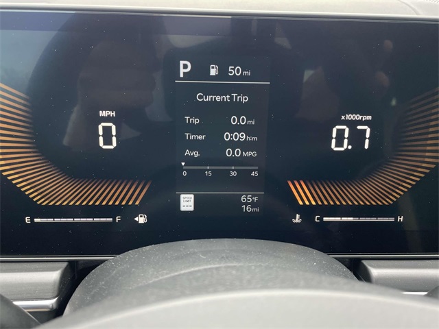 Vehicle image 28 of 37