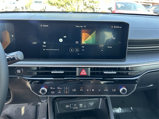 Vehicle image 13 of 25