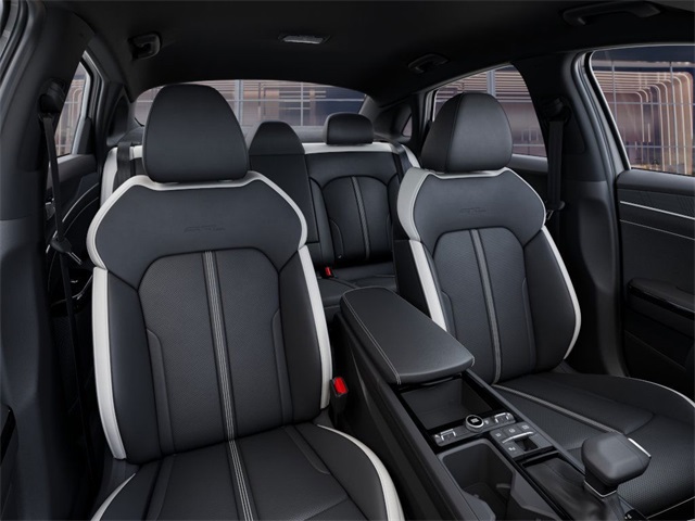 Vehicle image 15 of 27