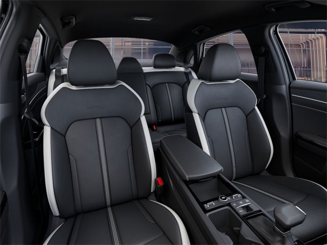 Vehicle image 15 of 27