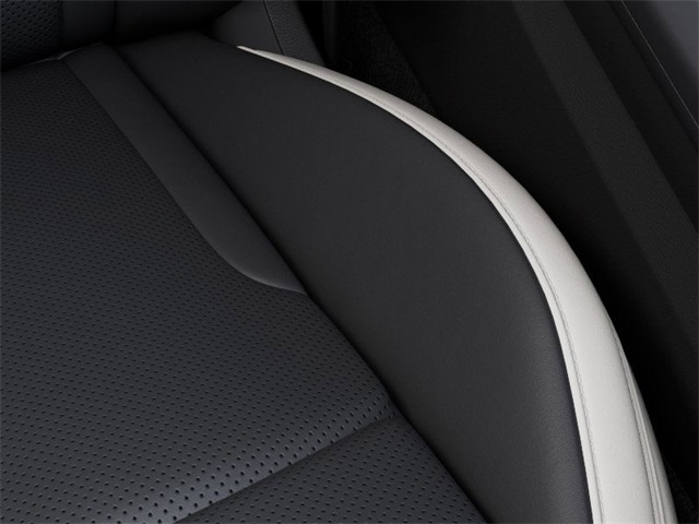 Vehicle image 24 of 27