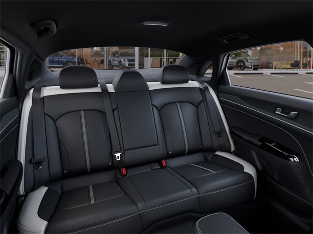 Vehicle image 16 of 27
