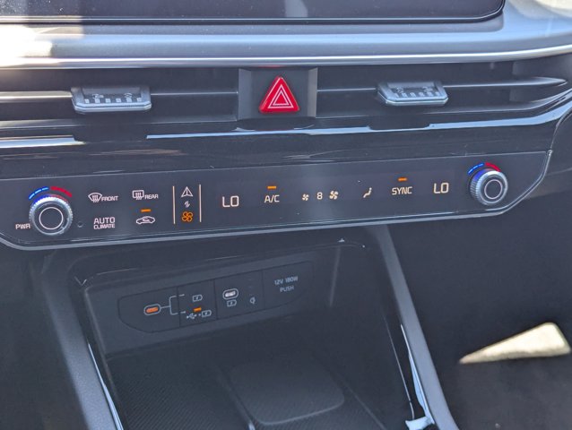 Vehicle image 9 of 31