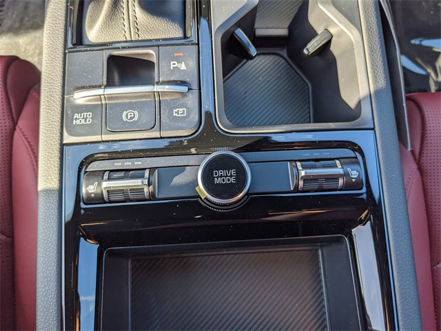 Vehicle image 18 of 28
