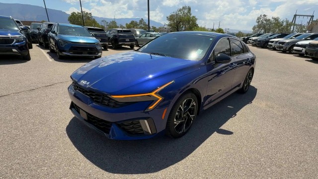 2025 Kia K5 GT-Line Image 3 of 34