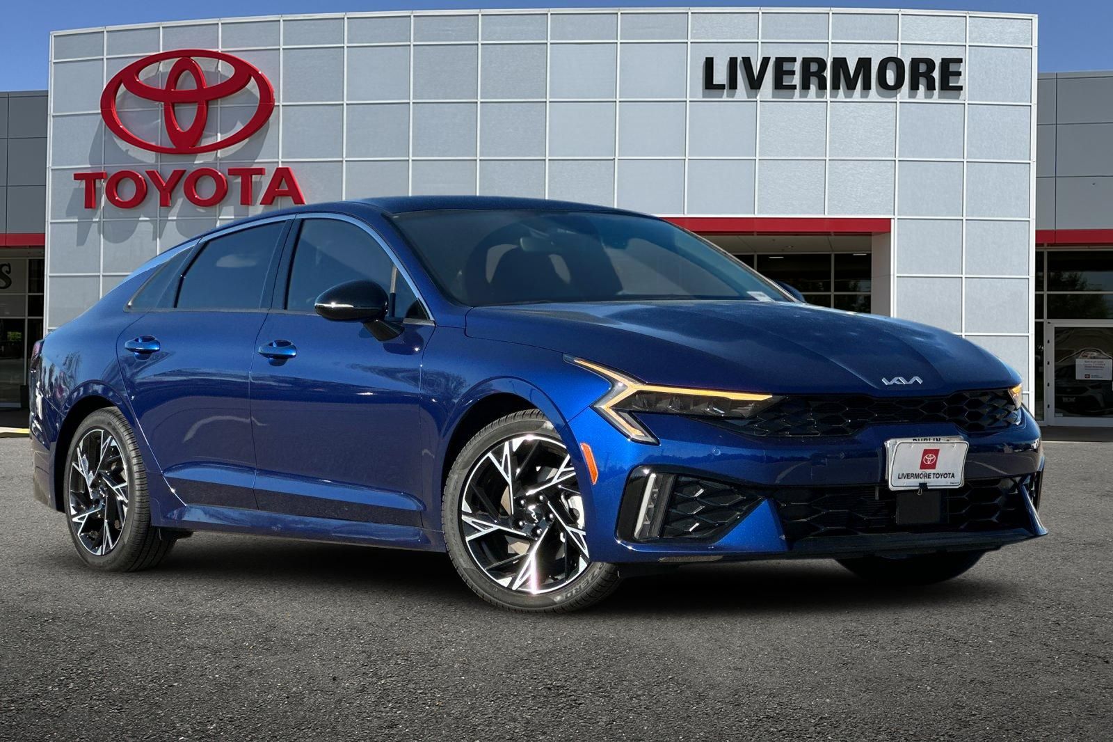 2025 Kia K5 GT-Line Image 3 of 56