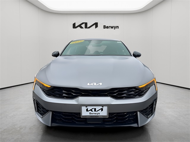 Vehicle image 4 of 18