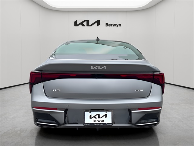 Vehicle image 5 of 18