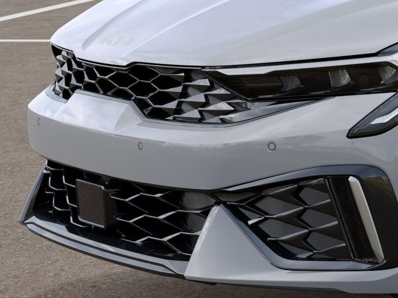 Vehicle image 15 of 27