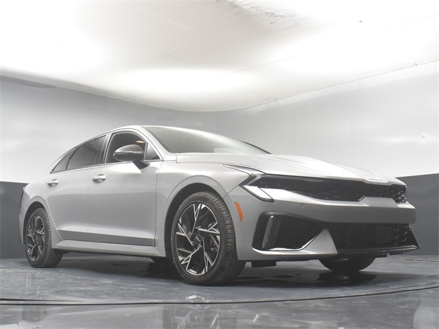 Vehicle image 8 of 49