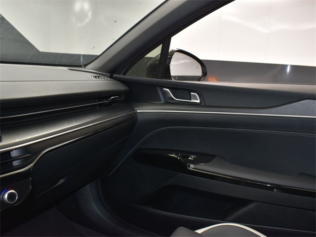 Vehicle image 43 of 49