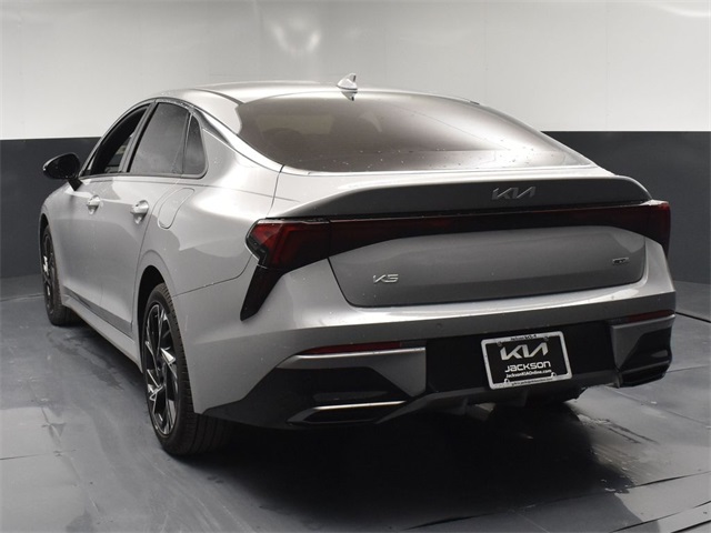 Vehicle image 20 of 49