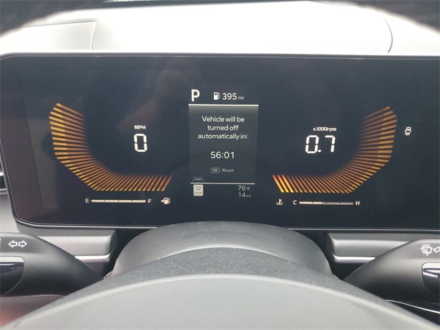 Vehicle image 14 of 28