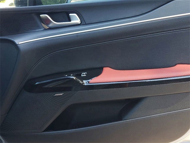 Vehicle image 33 of 33