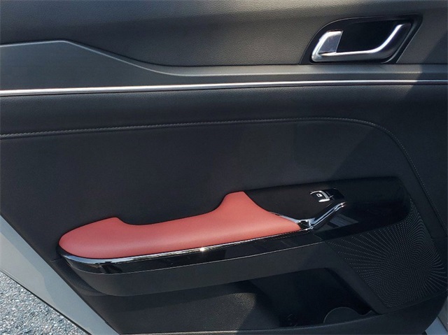 Vehicle image 26 of 33