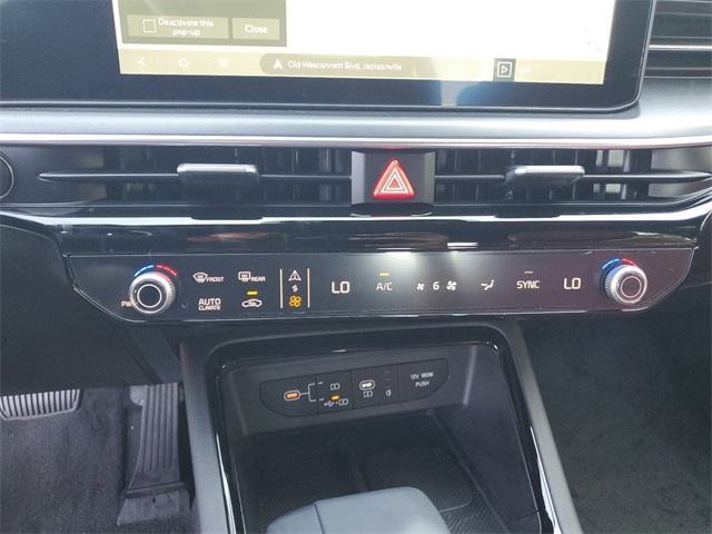 Vehicle image 18 of 33