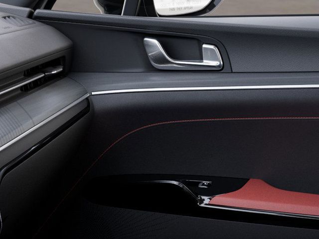 Vehicle image 26 of 27