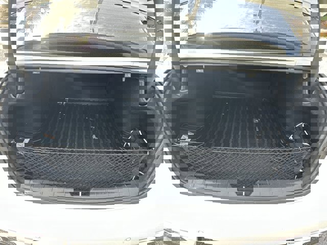 Vehicle image 24 of 26