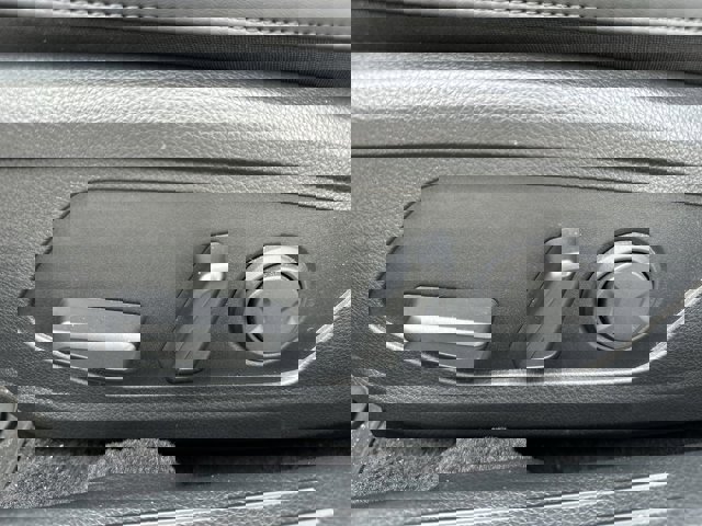 Vehicle image 12 of 26