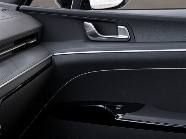 Vehicle image 25 of 27