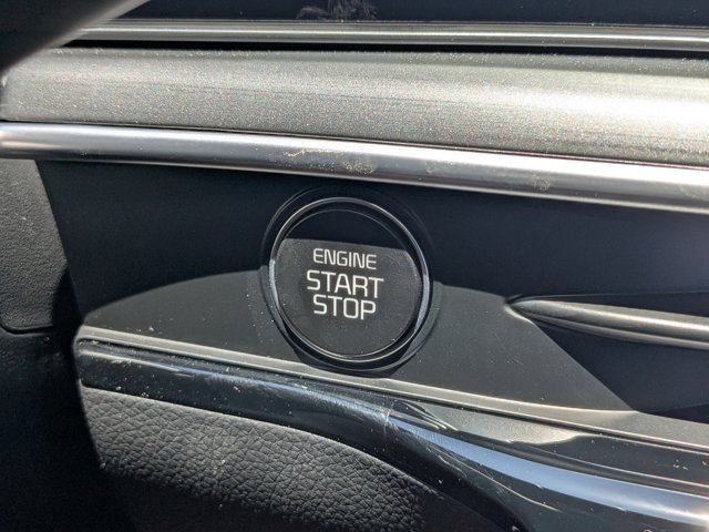 Vehicle image 29 of 31