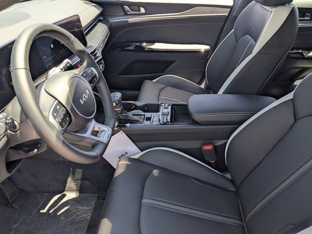 Vehicle image 12 of 31