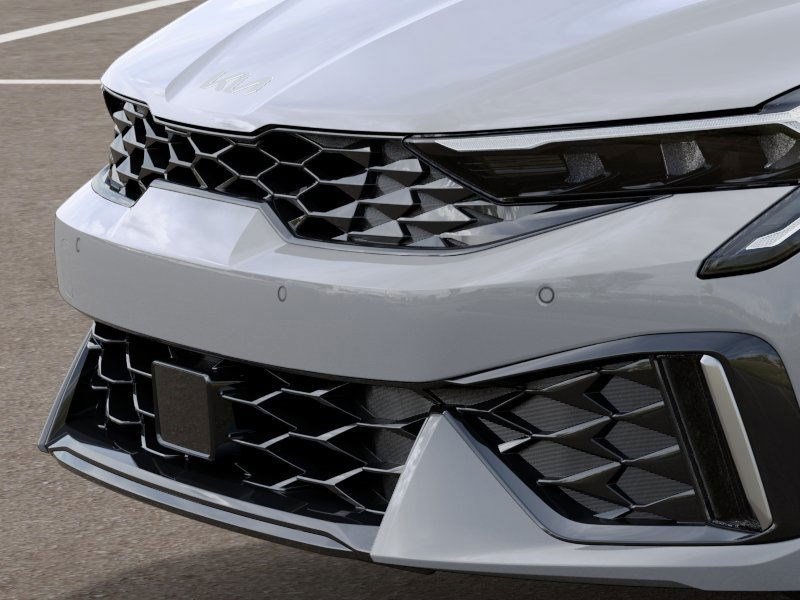 Vehicle image 13 of 27