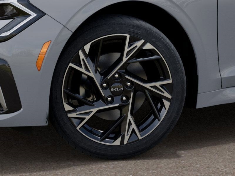 Vehicle image 10 of 27