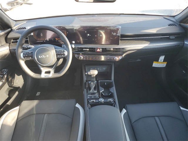 Vehicle image 22 of 30
