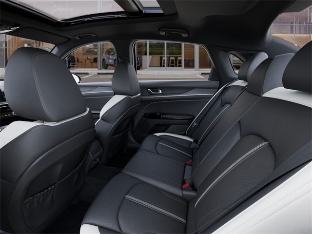 Vehicle image 18 of 27