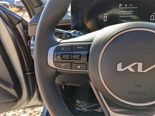 Vehicle image 12 of 22