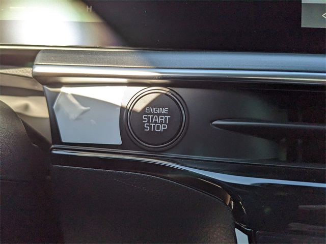 Vehicle image 23 of 23