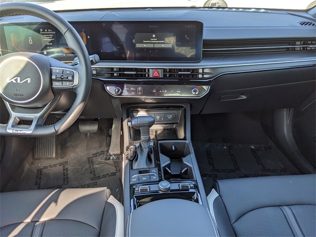 Vehicle image 9 of 23
