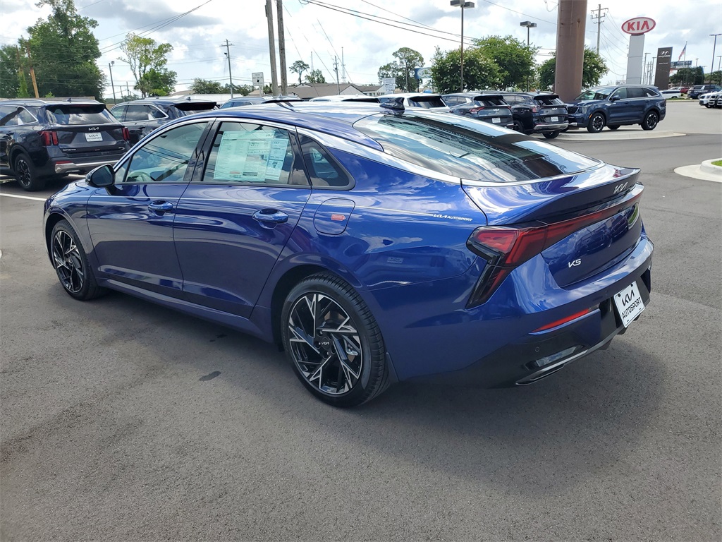 Vehicle image 4 of 29
