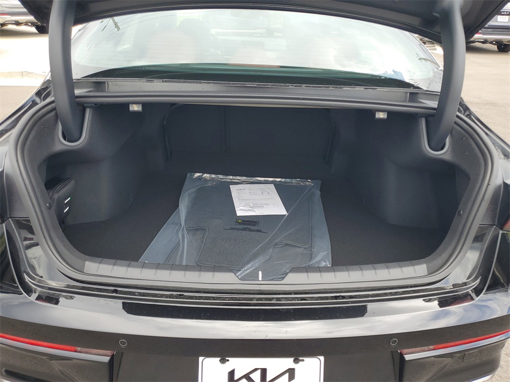Vehicle image 6 of 30