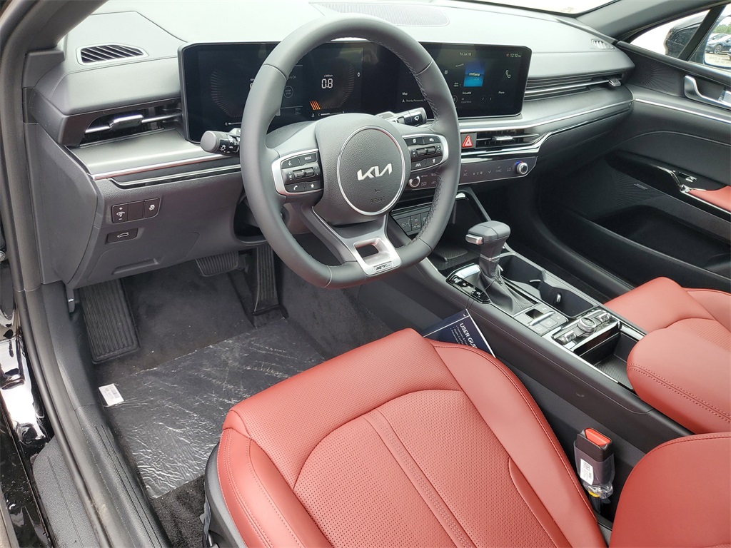 Vehicle image 12 of 30