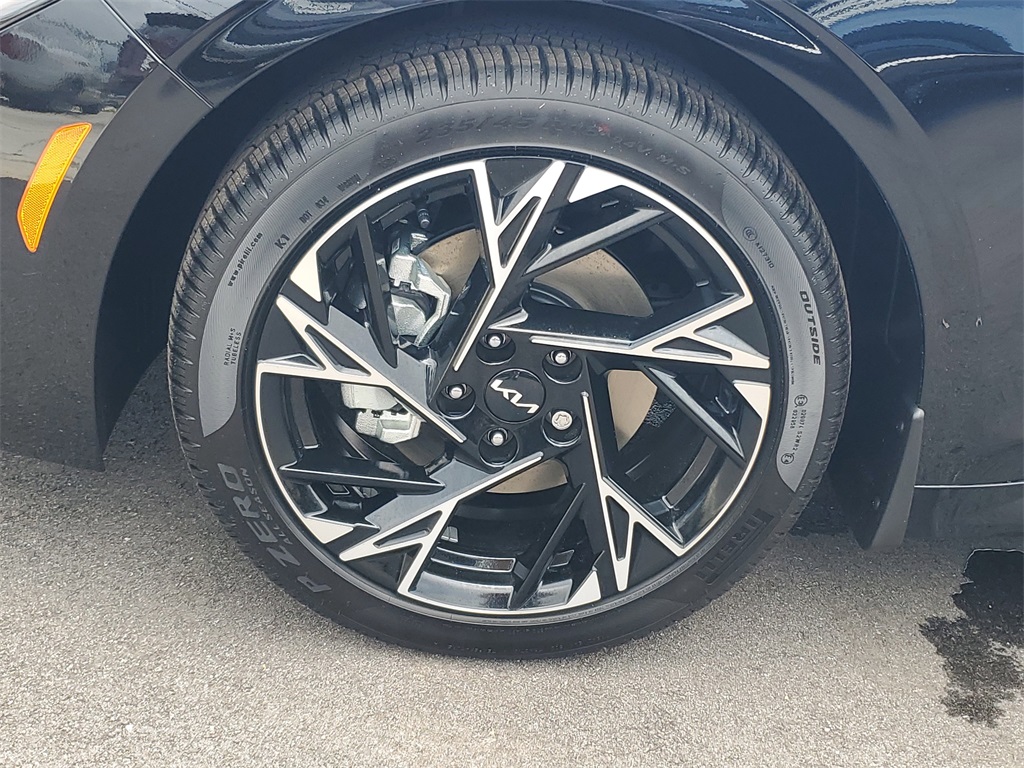 Vehicle image 5 of 30
