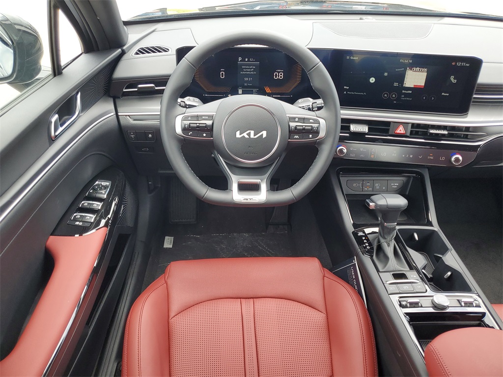 Vehicle image 10 of 30