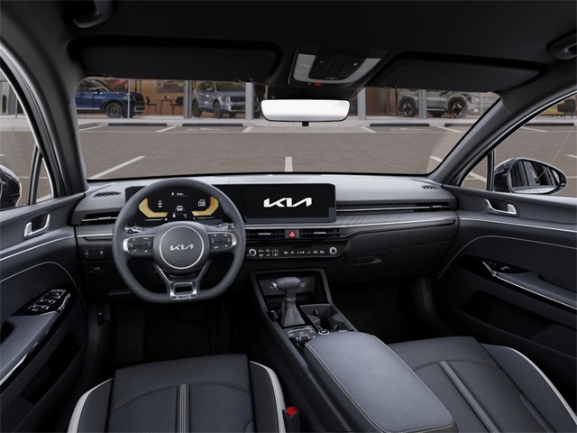 Vehicle image 14 of 27