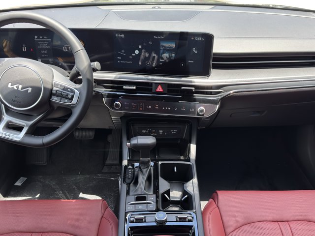 Vehicle image 14 of 33