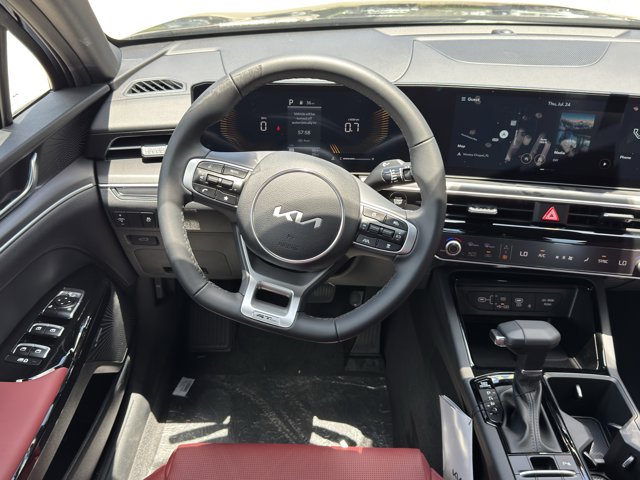 Vehicle image 11 of 33