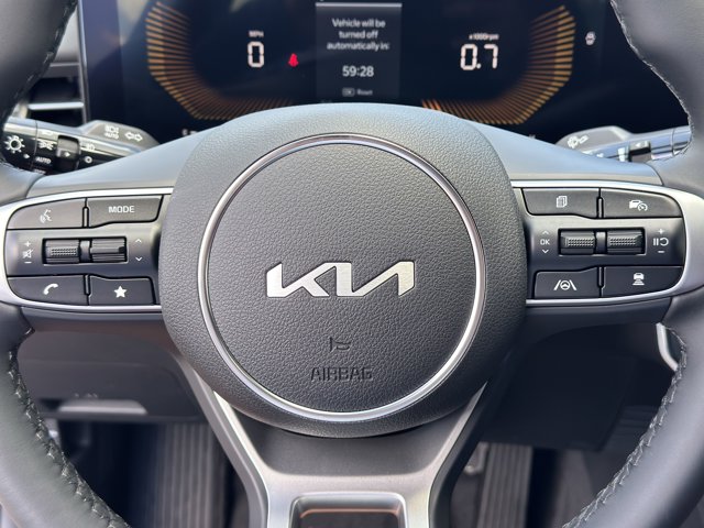 Vehicle image 15 of 33
