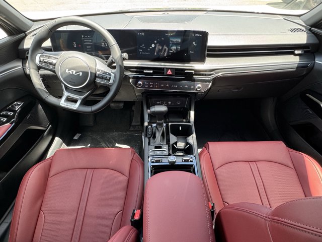Vehicle image 12 of 33