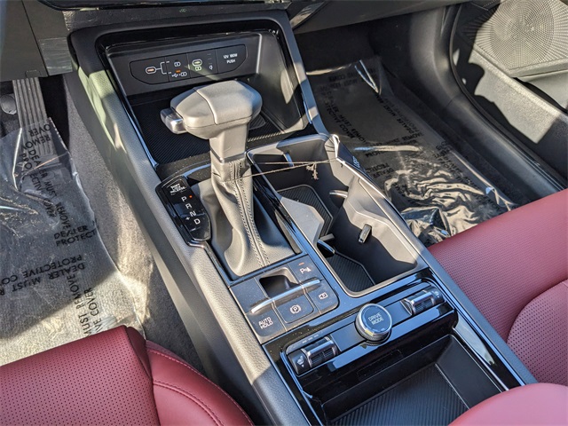 Vehicle image 15 of 28