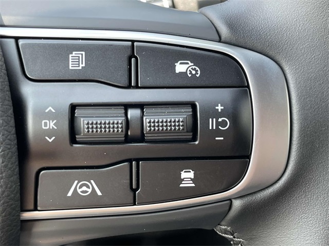Vehicle image 29 of 37