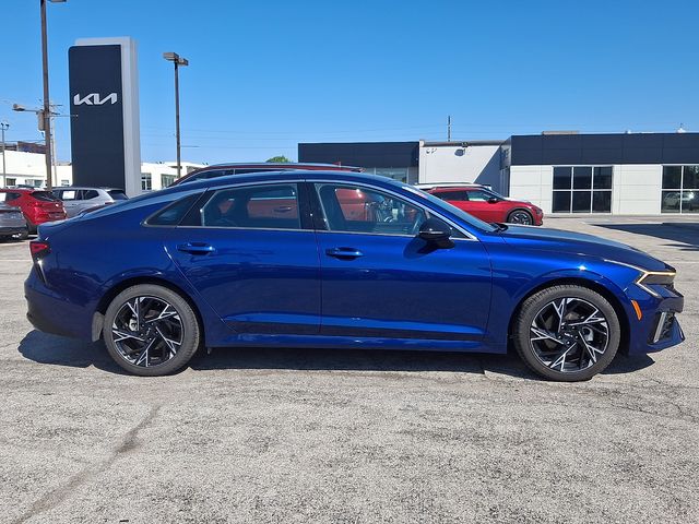 2025 Kia K5 GT-Line Image 3 of 34